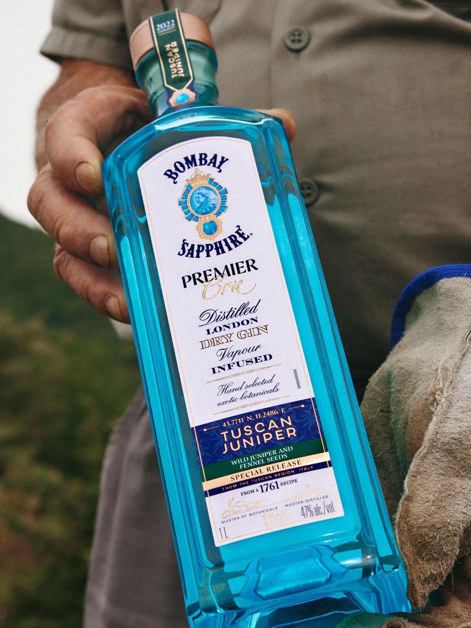 Bombay Sapphire Premier Cru Tuscan Juniper Gin