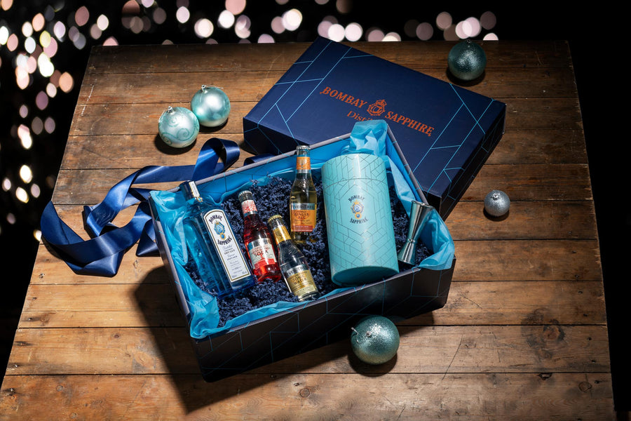 Christmas Hamper Gift Set with Personalised Engraved Bottle